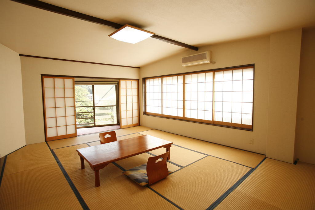 האקונה Masutomi Ryokan חדר תמונה
